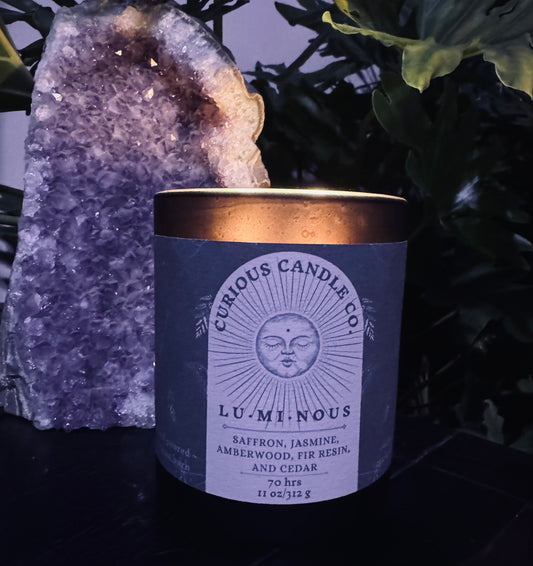 Lu·mi·nous